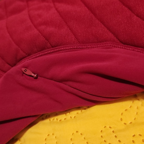 Rare Lululemon Fleece Out JacketBerry RumbleRelease Date: 11/2015 - Picture 9 of 16